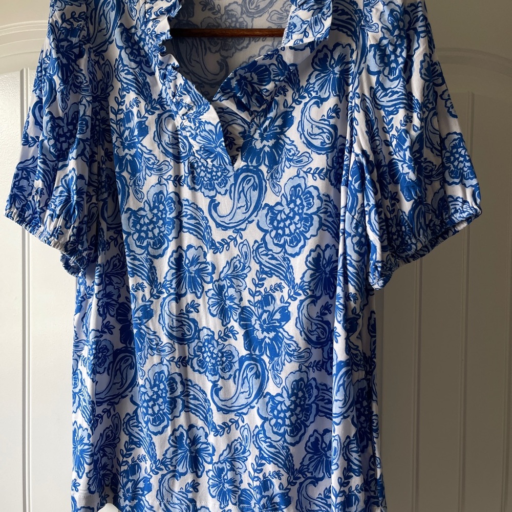 Crown & Ivy Blue and White Floral Blouse